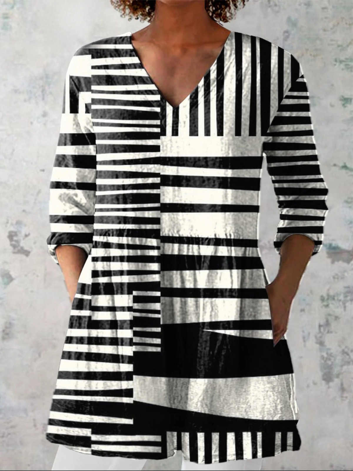 Savenora | Lange Bluse mit ausdrucksstarkem Muster