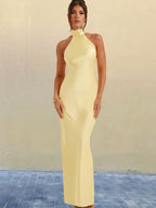 Savenora | ZEYNEP Satin-Maxikleid mit Halterausschnitt