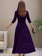 Anny™ - Elegantes Samtkleid mit V-Ausschnitt für festliche Anlässe
