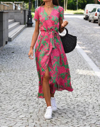 Jorlyn™ - Stilvolles Kleid mit V-Ausschnitt und taillierter Silhouette