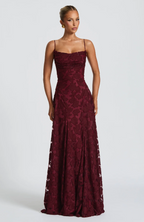 SOFIA | Elegantes Spitzen-Maxi-Kleid
