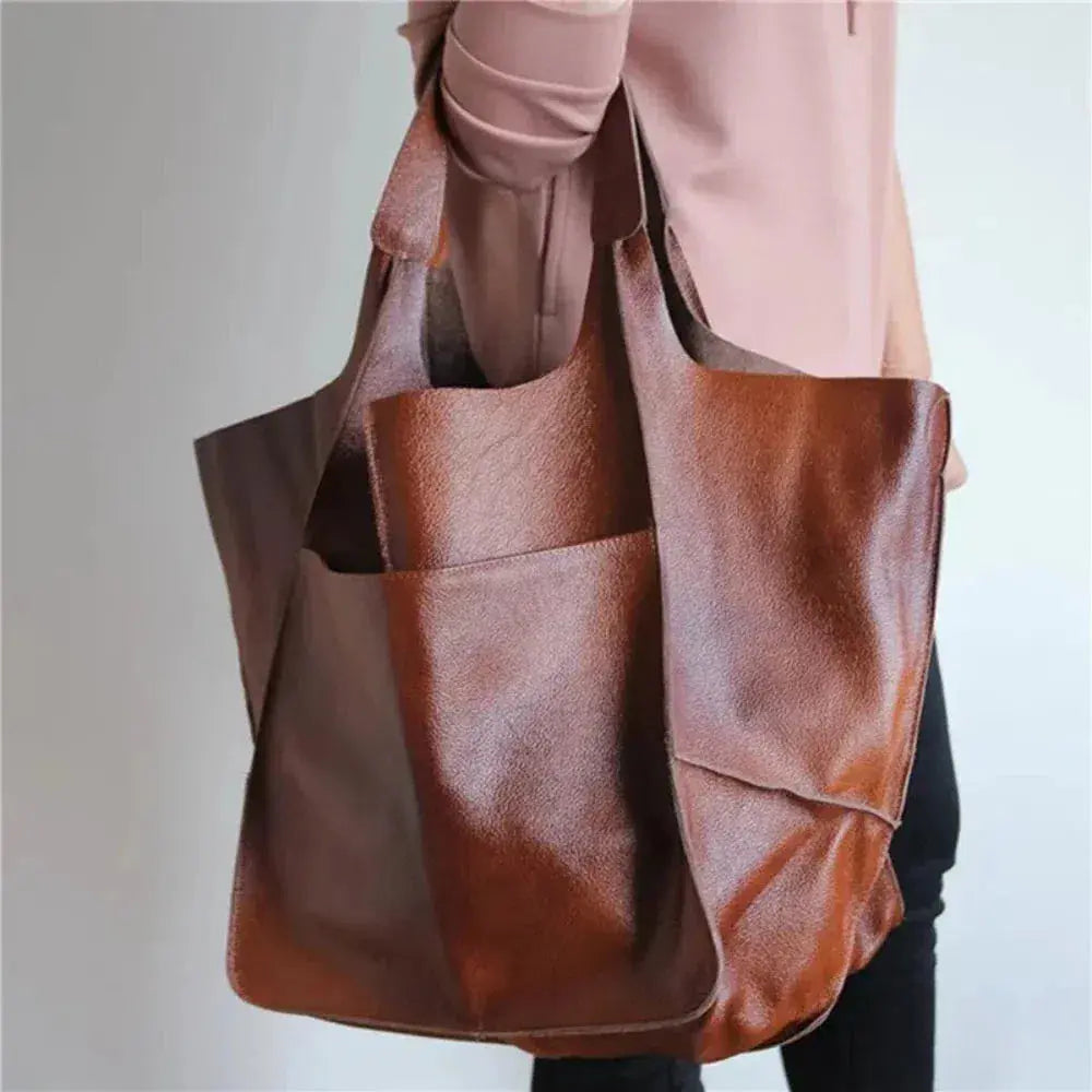 Lauras Zeitlose Eleganz | Vintage Handtasche
