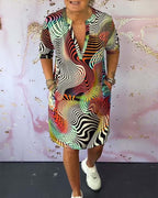 Roya™ - Buntes Kleid mit V-Ausschnitt